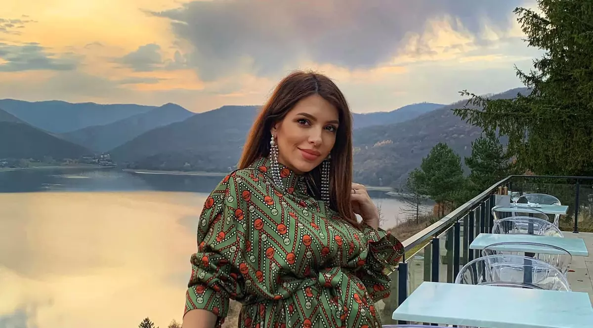 Cum arată Celia în cea de-a 25-a săptămână de sarcină. Artista a luat 13 kilograme. „Fetița mea simte nevoie de spațiu”