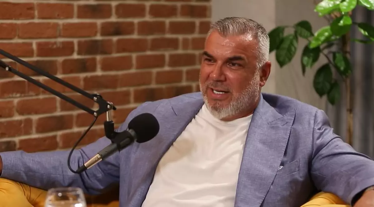 Ce s-a întâmplat cu doi jucători de-ai lui Olăroiu: „Le-am dat la fiecare câte...”