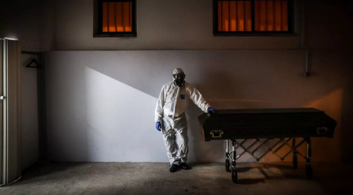 Peste 28 de milioane de ani din viața oamenilor, pierduți din cauza COVID în 2020, arată un studiu Oxford