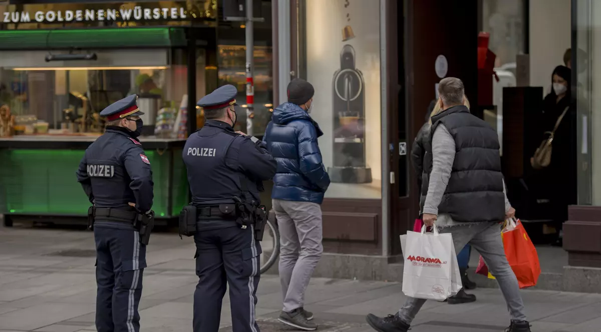 Persoanele nevaccinate din Austria intră în carantină. „Trebuie să creştem rata vaccinărilor”