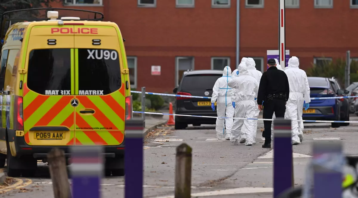 Marea Britanie ridică nivelul de alertă teroristă la ”grav” după explozia din fața spitalului din Liverpool