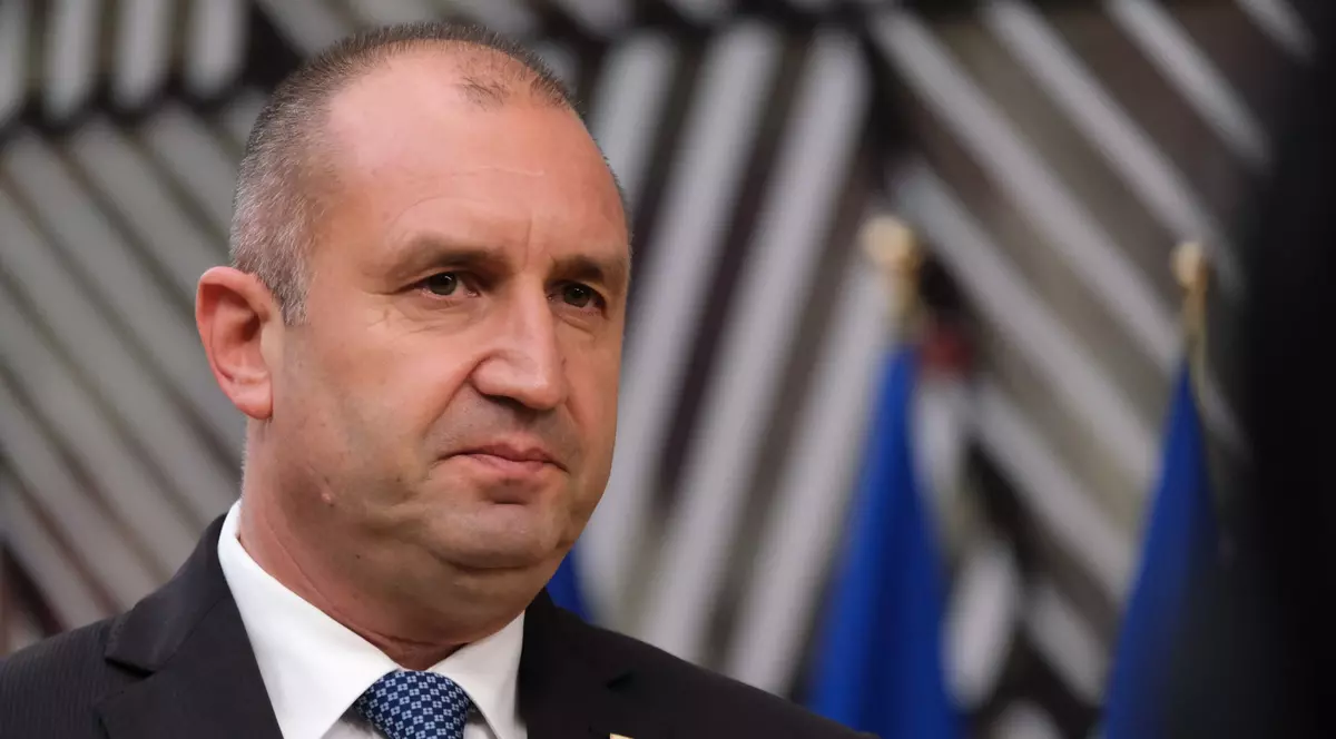 Socialistul Rumen Radev câștigă un nou mandat de președinte al Bulgariei