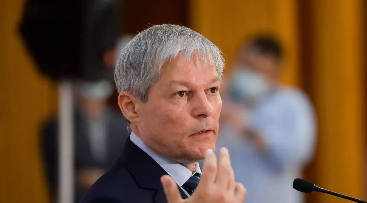 Dacian Cioloş, reacție după scandalul din ședință privind demisia din partid: „Nu plec din USR”