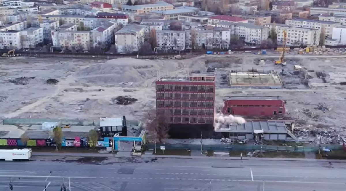 VIDEO / 22 de kilograme de dinamită au pus la pământ o clădire din Iași