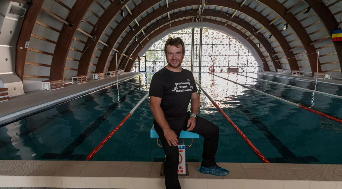 „Potențiali campioni există pe orice stradă, în orice oraș”. Povestea lui Avram Iancu, românul care a parcurs înot Dunărea