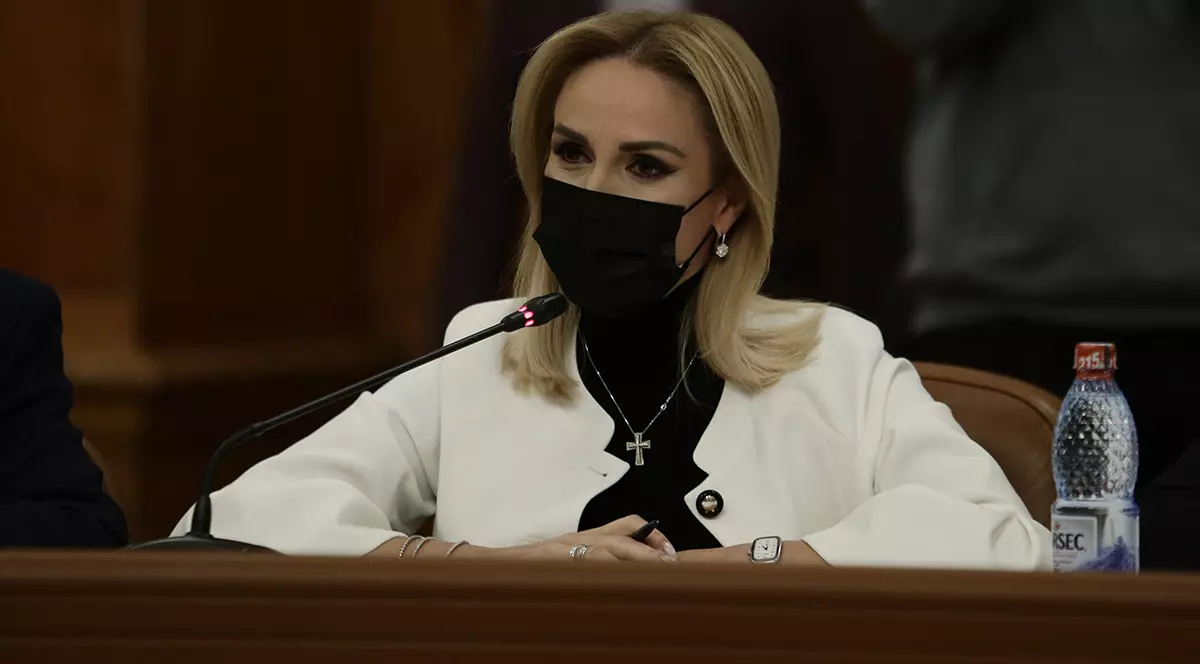Gabriela Firea, gafă pe Facebook. A încurcat ministerul pentru care a fost propusă