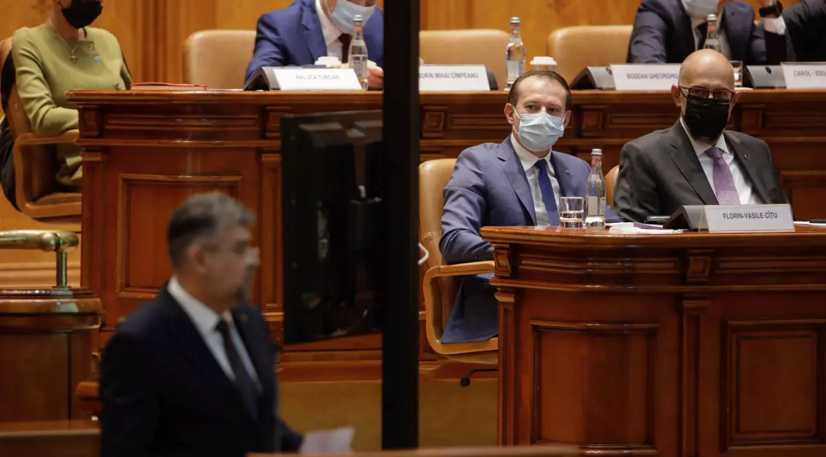 Negocierile PNL, PSD și UDMR pe programul de guvernare: politicienii nu cad de acord pe impozitarea marilor averi