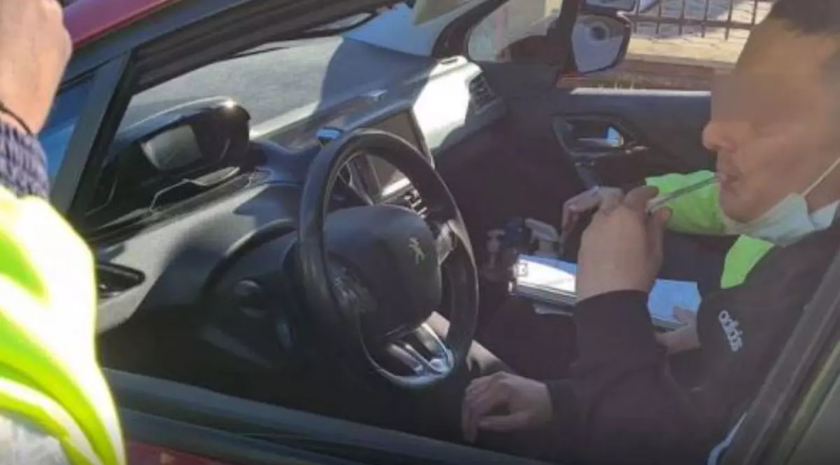 Tânăr din Zalău, prins drogat la volan în timp ce dădea examen pentru permisul de conducere