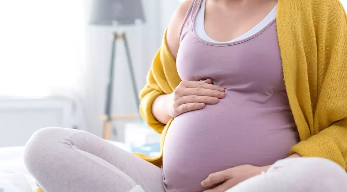 Experții americani spun că pastila anti-COVID Merck este eficientă, dar nu o recomandă femeilor însărcinate