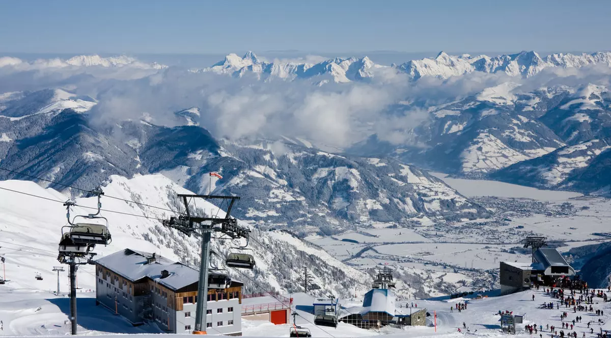 Sezonul de schi, aproape de start. Restricțiile anti-COVID, valabile în cele mai populare stațiuni