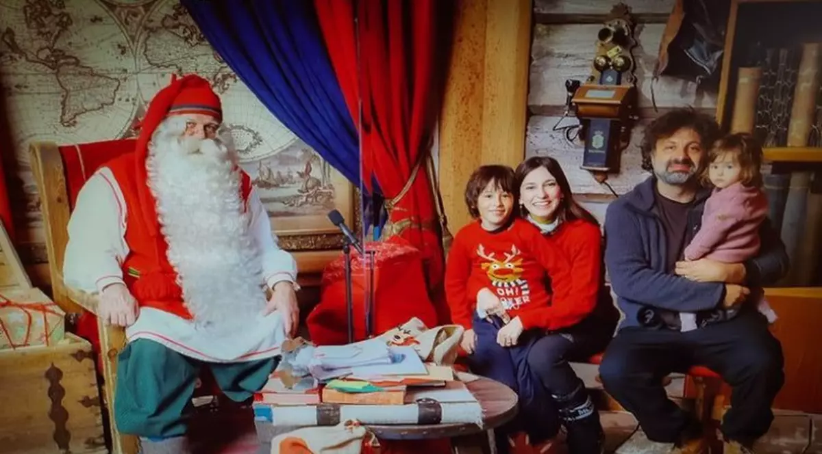 Dana Rogoz, vacanță cu familia în Laponia, la -16 grade. Cum a reacționat băiatul ei când l-a întâlnit pe Moș Crăciun