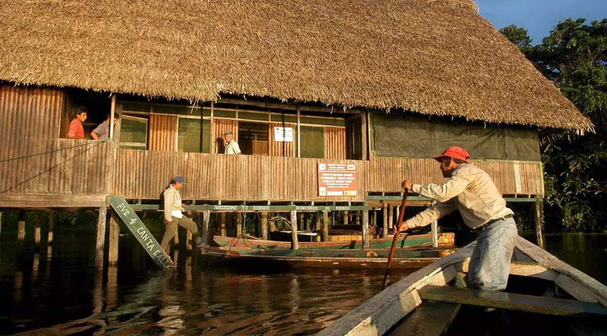 „Nu știam nimic de COVID!”. Vaccinarea a ajuns la indigenii din Peru, „poporul uitat” al pandemiei