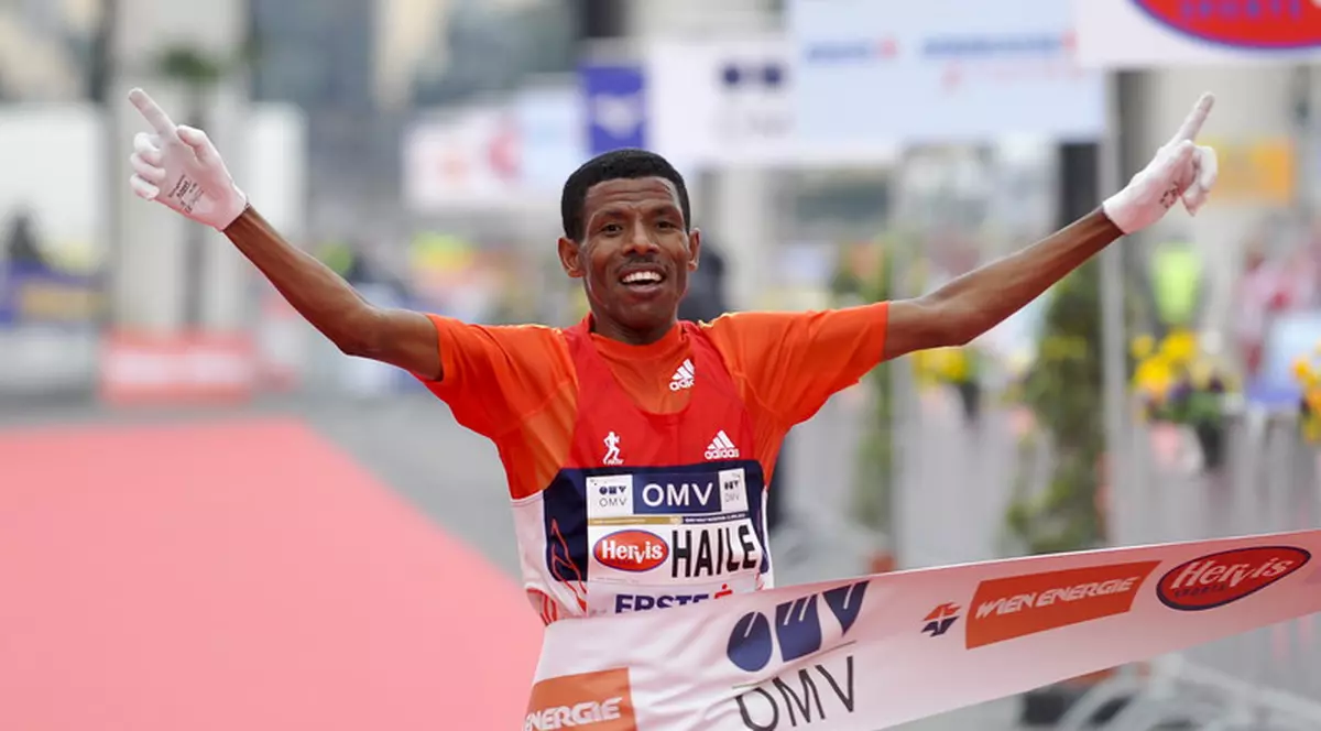 Un fost campion olimpic se înrolează în armata etiopiană să lupte cu rebelii. „Vor veni la casa mea”