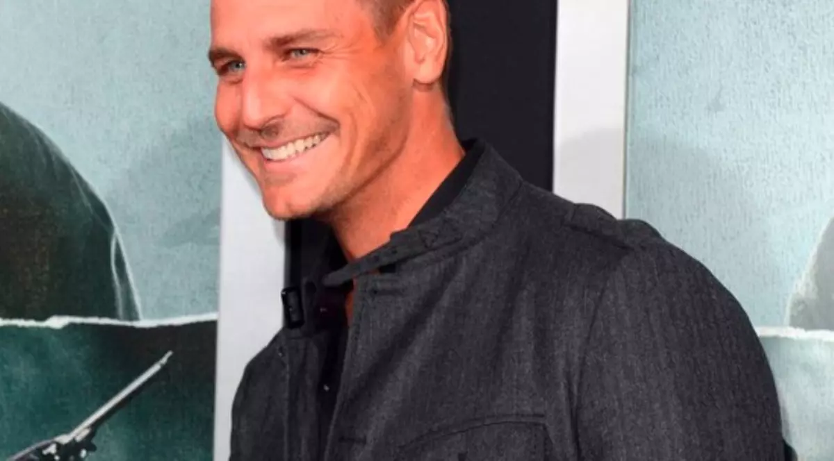 Un actor, star al serialului „General Hospital”, a fost concediat după ce a pledat împotriva obligativităţii vaccinării