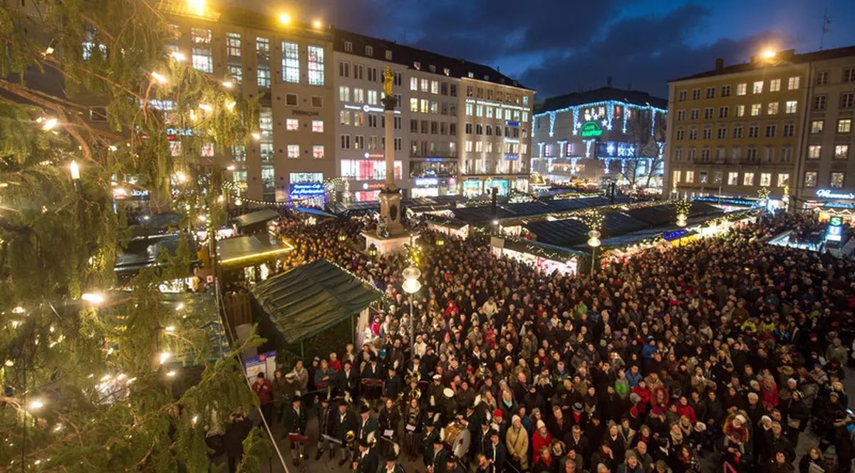 ​Târgul de Crăciun de la München, anulat din cauza creşterii numărului de cazuri de Covid