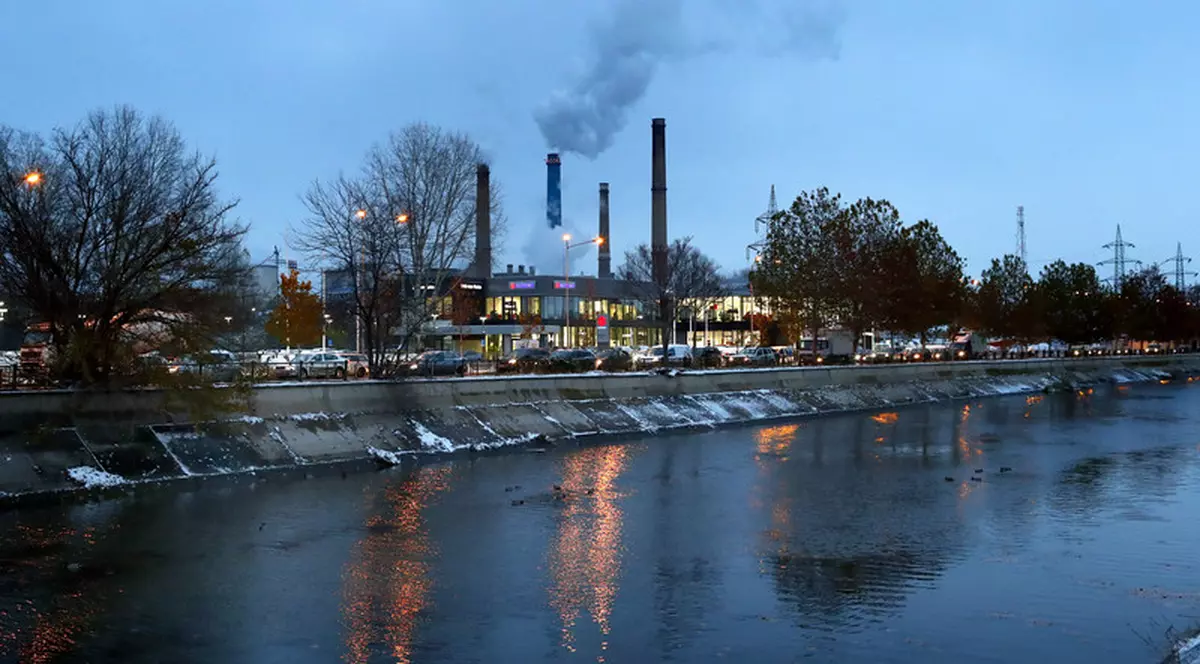 Poluare de zece ori peste limita admisă, în noaptea de vineri spre sâmbătă, în București