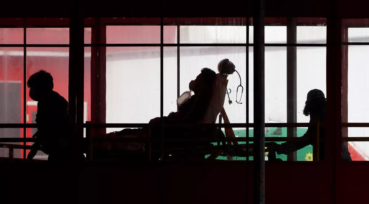 O femeie din SUA a avut cea mai lungă infecție cu COVID: 335 de zile de boală