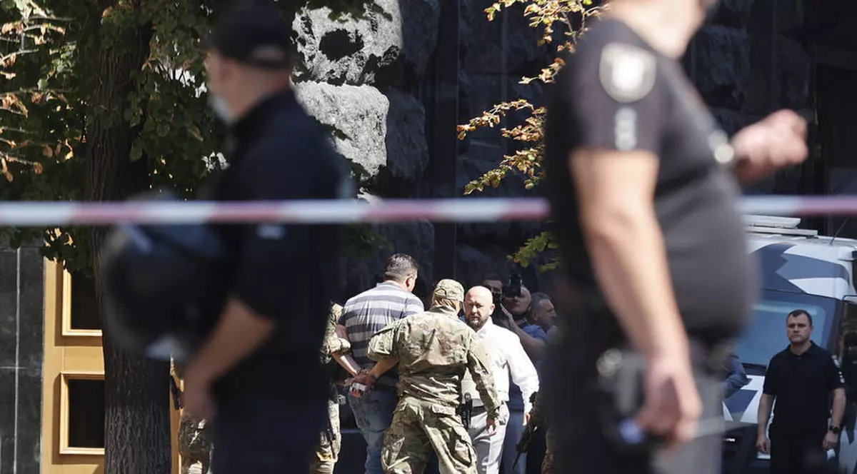 Rusia coordona o rețea de antivacciniști din Ucraina care dorea preluarea puterii