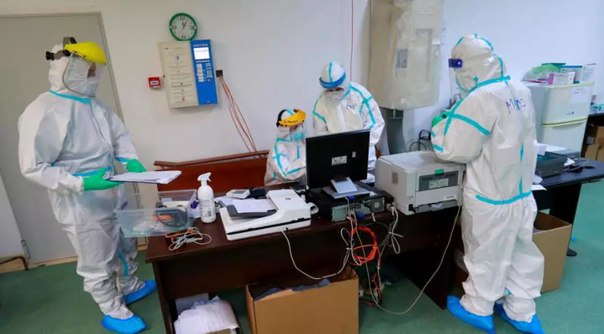 Numărul deceselor asociate COVID-19 a depășit 5 milioane în întreaga lume