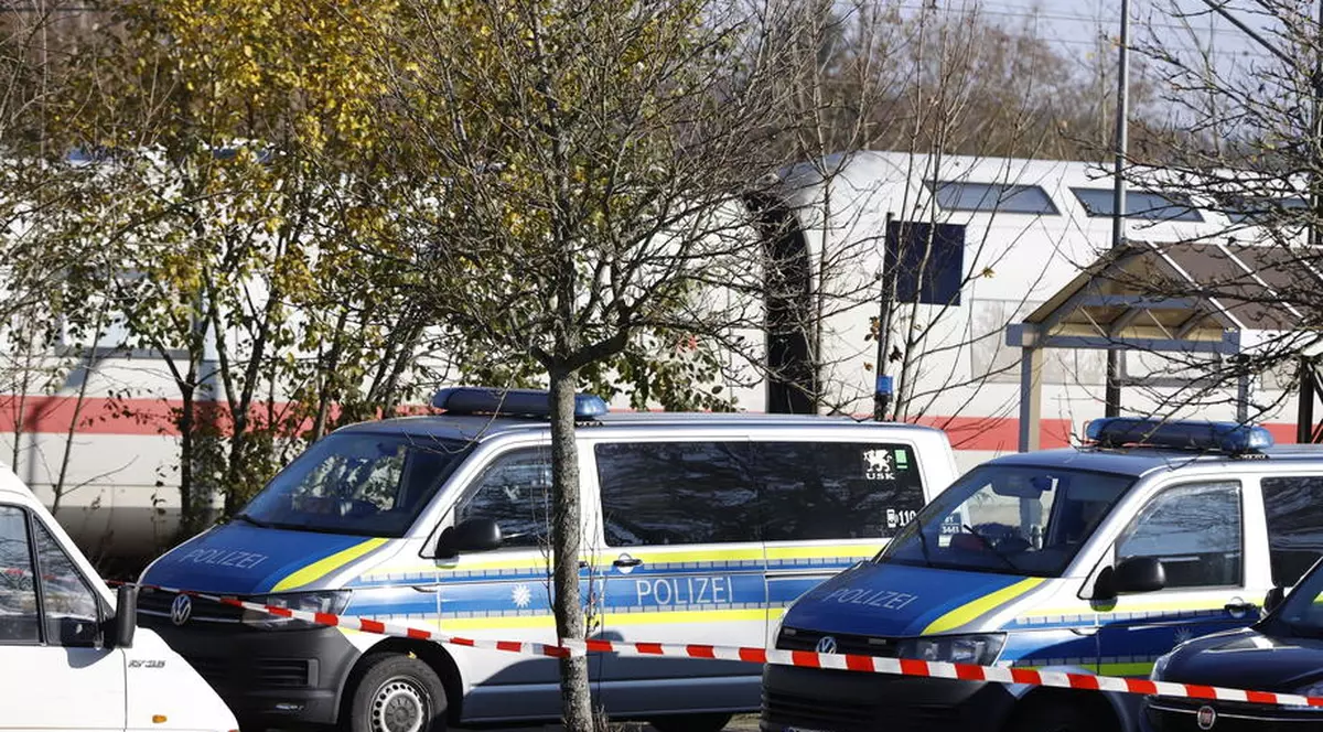 Sirianul care a înjunghiat patru persoane într-un tren din Germania a fost internat la psihiatrie