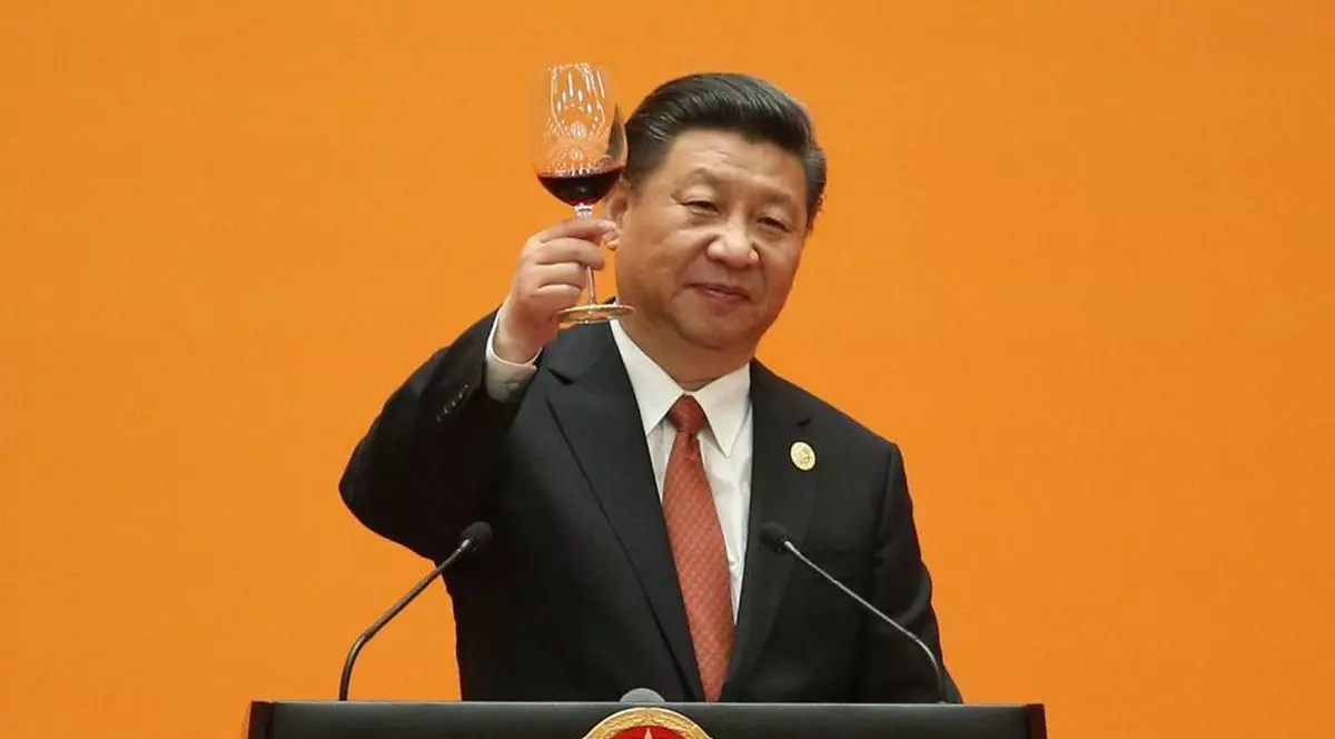 Document istoric: Xi Jinping rescrie trecutul pentru a-și pregăti un viitor cât mai lung în fruntea Chinei