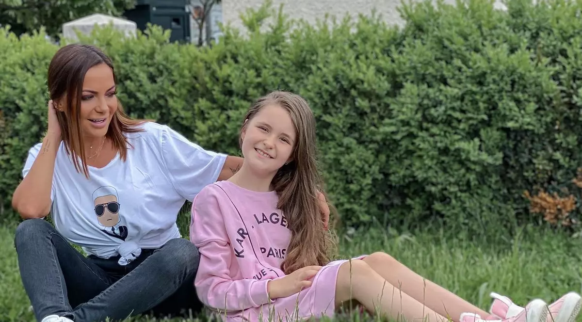 Cum a reacționat fiica Andreei Antonescu, după ce mama ei a pozat într-o revistă pentru adulți. „Vrea să fie ca tine, dezbrăcată”