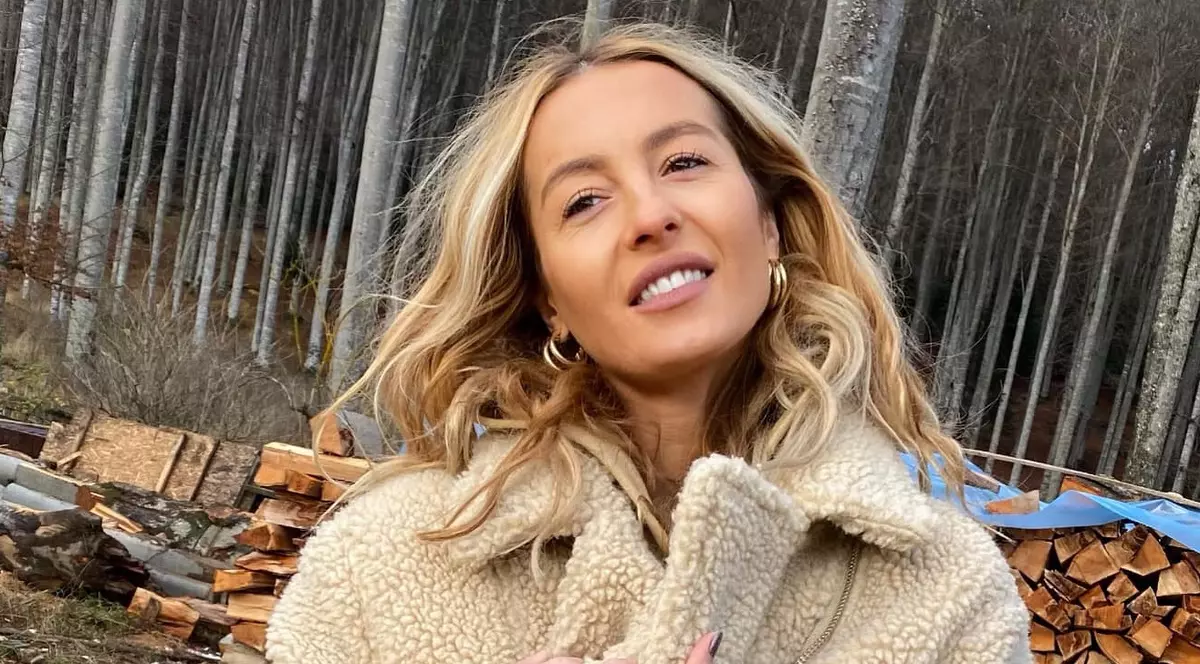 Flavia Mihășan s-a refăcut complet după cele două nașteri. Cum arată acum fosta vecină de la „Neața cu Răzvan și Dani”