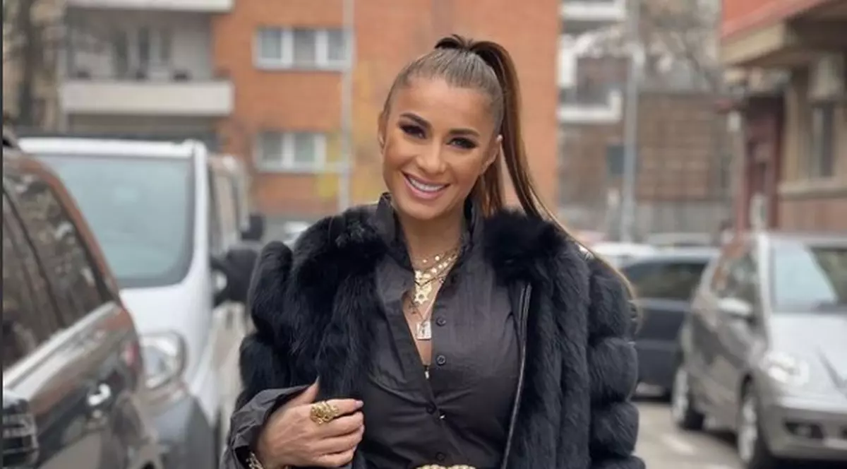 Anamaria Prodan a decis să-i acorde divorțul lui Laurențiu Reghecampf, cu o condiție: „Să aducă înapoi tot ce a furat și e liber să plece, să dispară”
