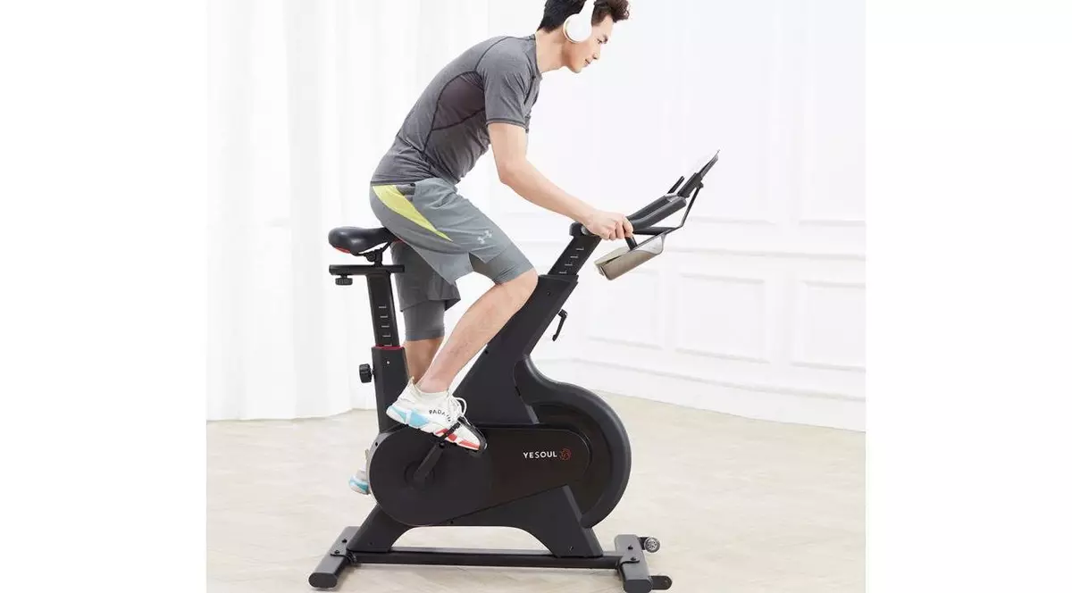 Antrenament profesionist la tine acasă? 10 motive pentru care ai nevoie de o bicicletă de fitness