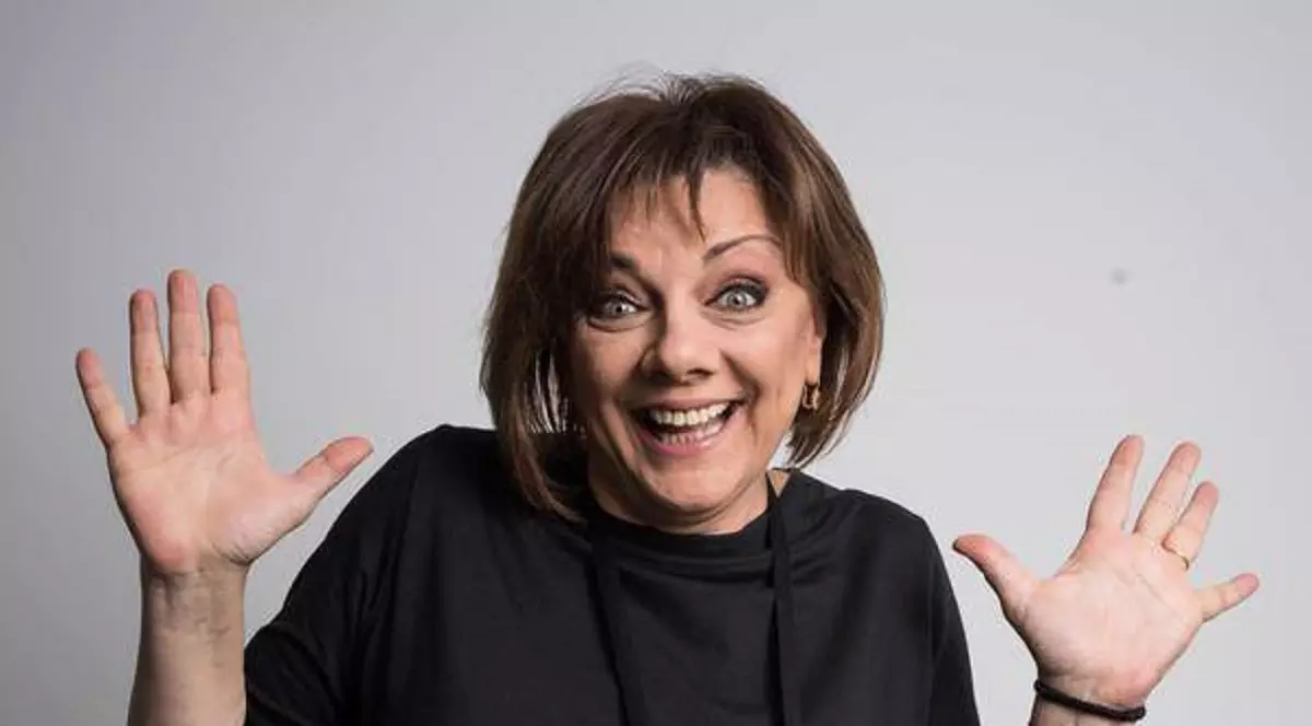 Actrița Carmen Tănase are peste 130.000 de urmăritori, în 20 de ore după ce și-a făcut cont pe Tik Tok