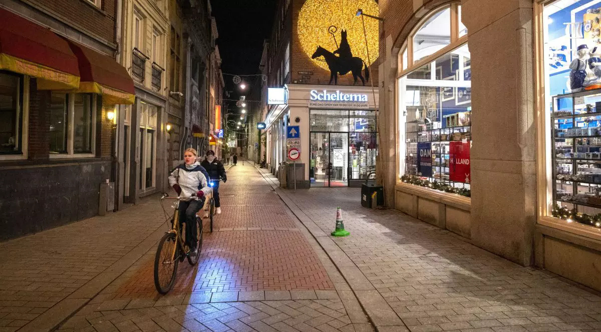 Olanda intră în lockdown până pe 14 ianuarie, din cauza Omicron