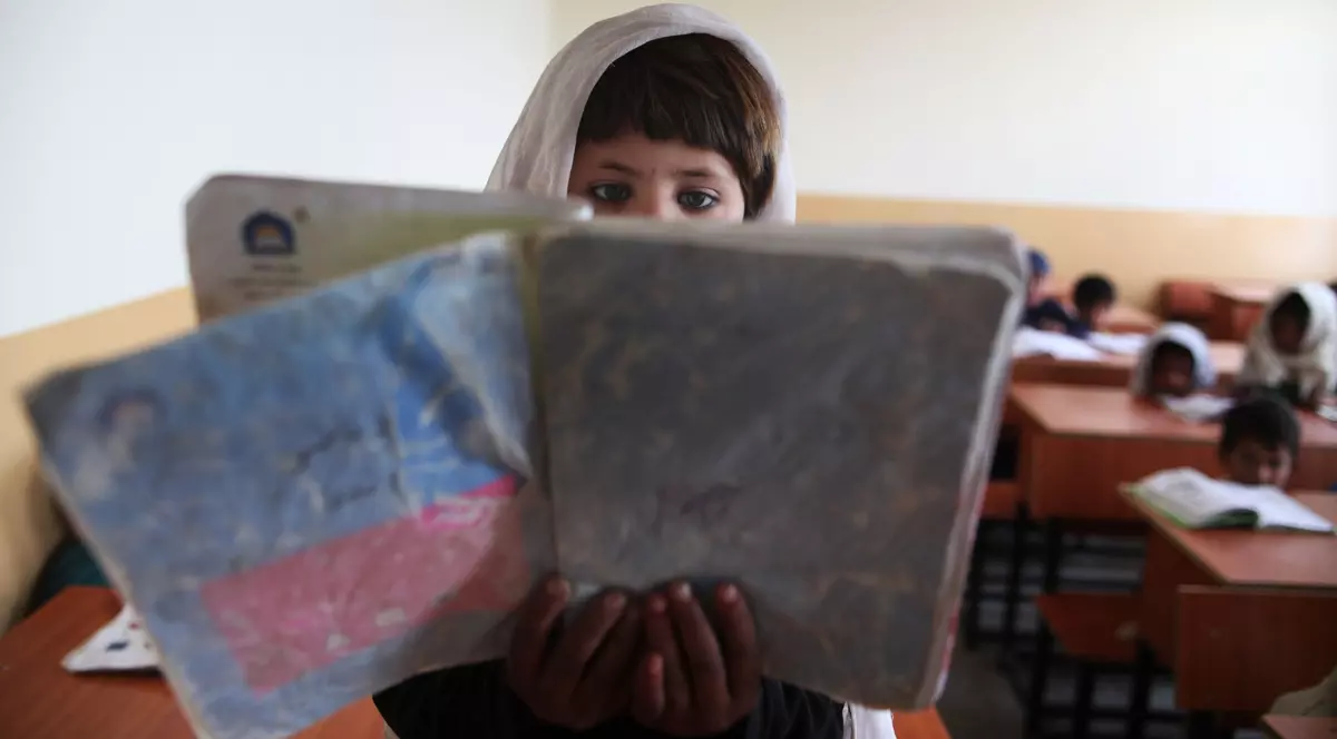 Noua viață în America a doi copii afgani care și-au pierdut mama într-un atac în vară din Kabul. „De ce ni s-a întâmplat nouă asta? Nu am făcut rău nimănui”