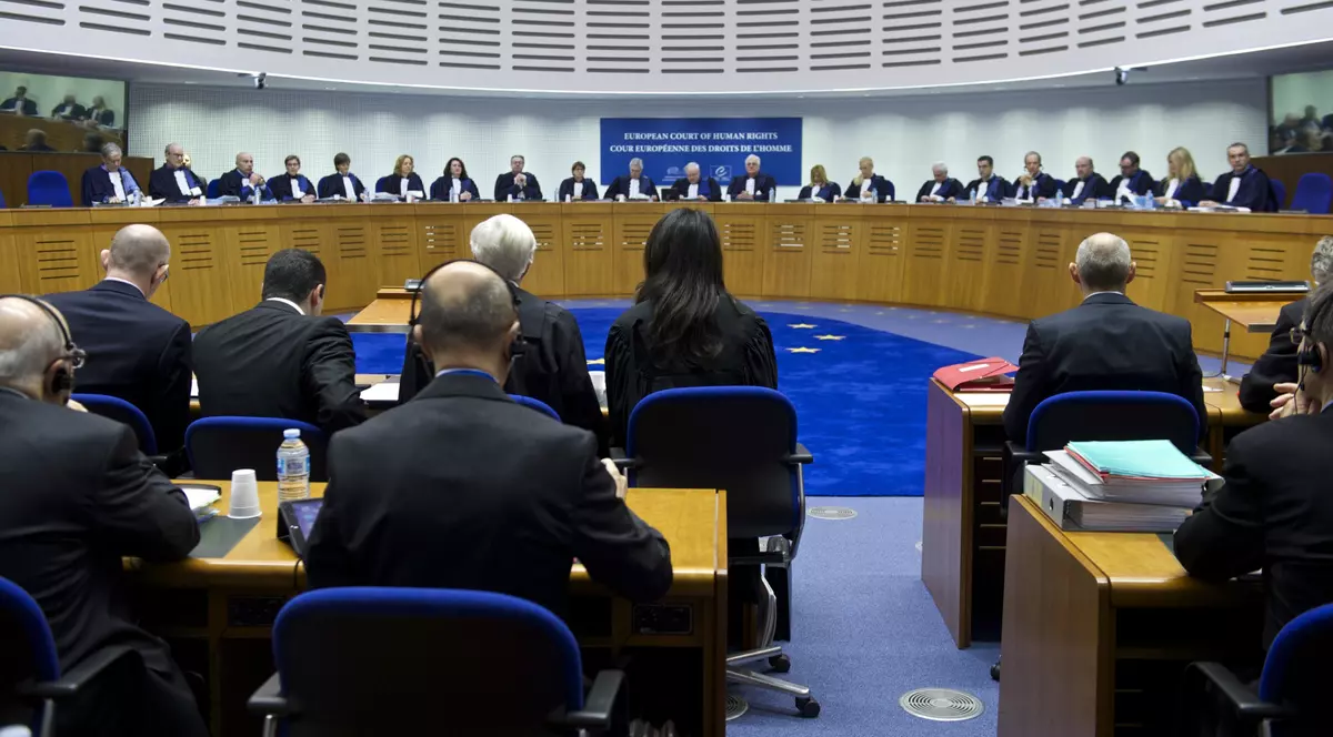 Austria, condamnată la CEDO, după ce justiția austriacă a obligat o publicație să dezvăluie numele unor cititori anonimi, pentru a-i da în judecată