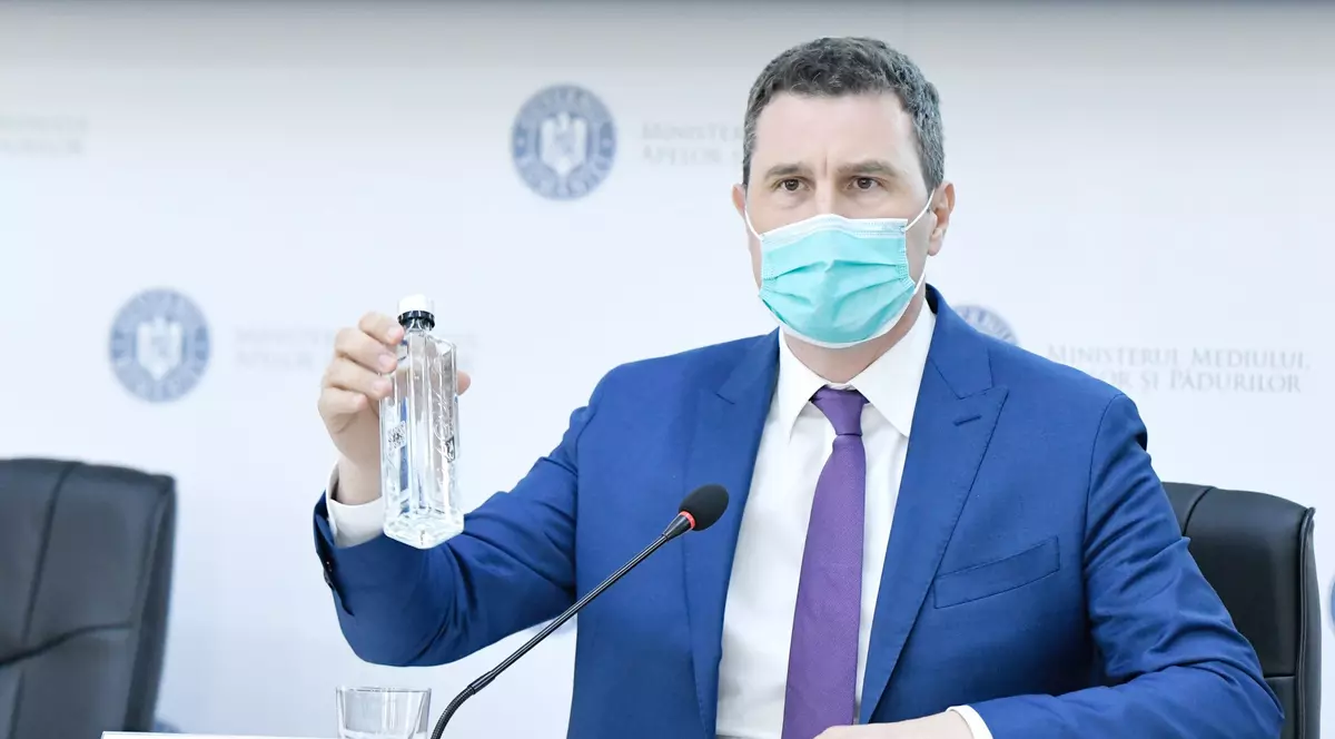 USR a depus moțiune împotriva ministrului mediului. „Tanczos Barna trebuie să plece cât încă mai avem păduri de apărat”