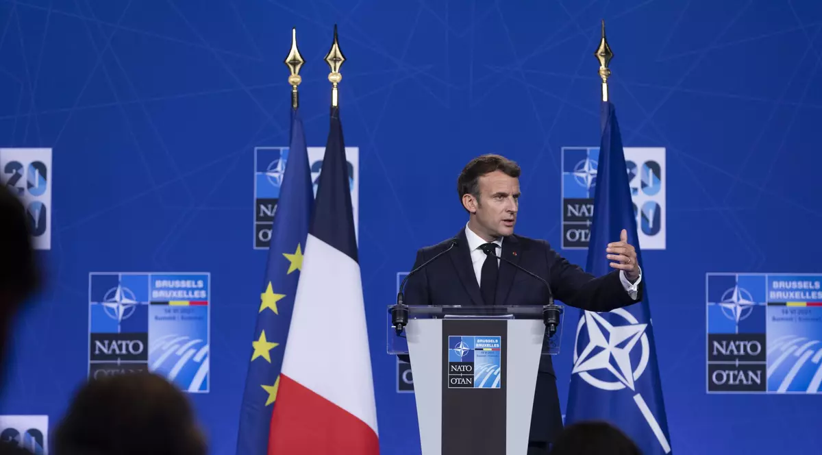 Franţa preia de azi preşedinţia Uniunii Europene