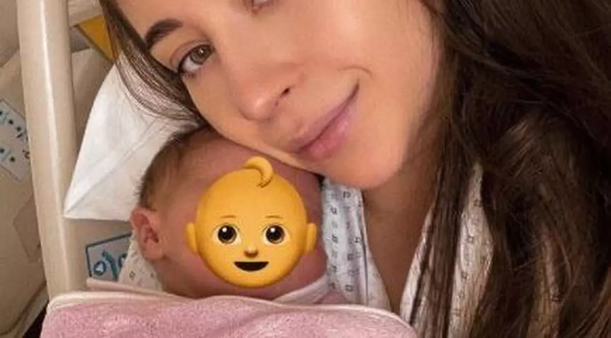 Nicole Cherry și Anastasia