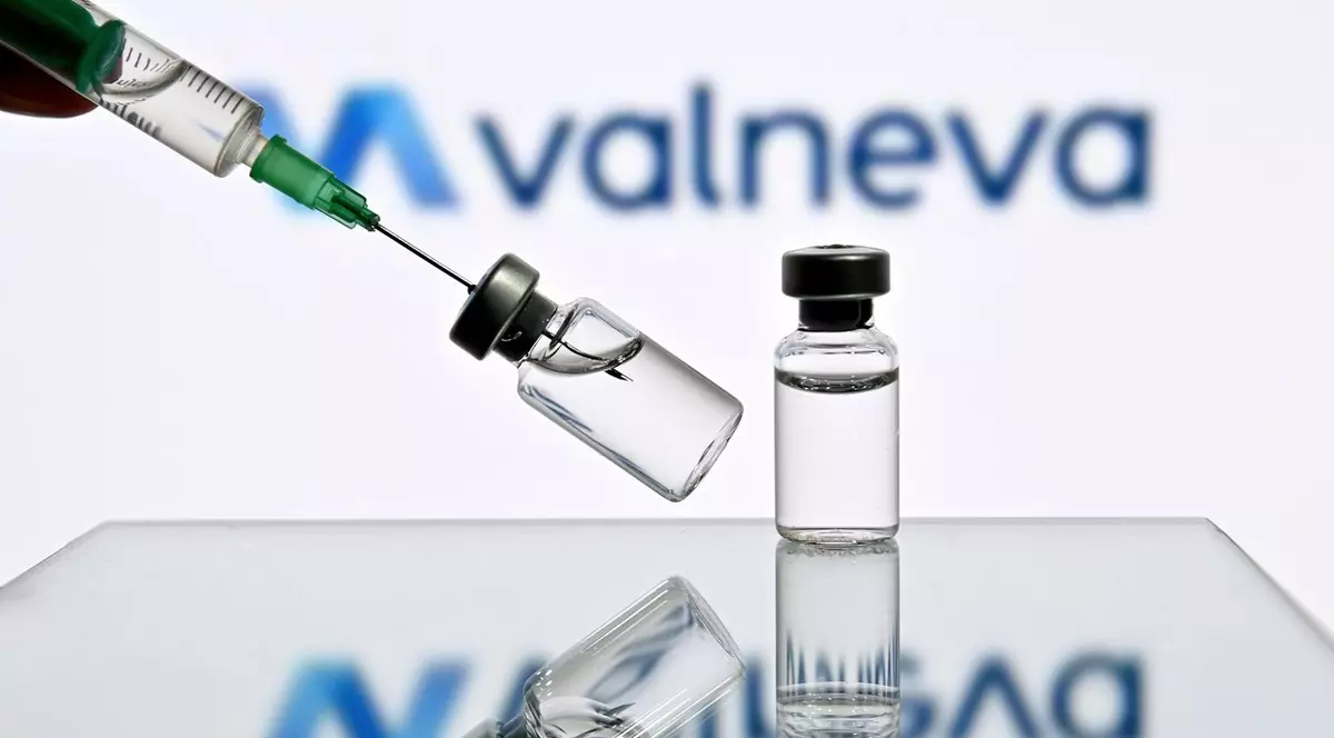 EMA a început evaluarea accelerată a vaccinului dezvoltat de Valneva, singurul ser cu virus dezactivat