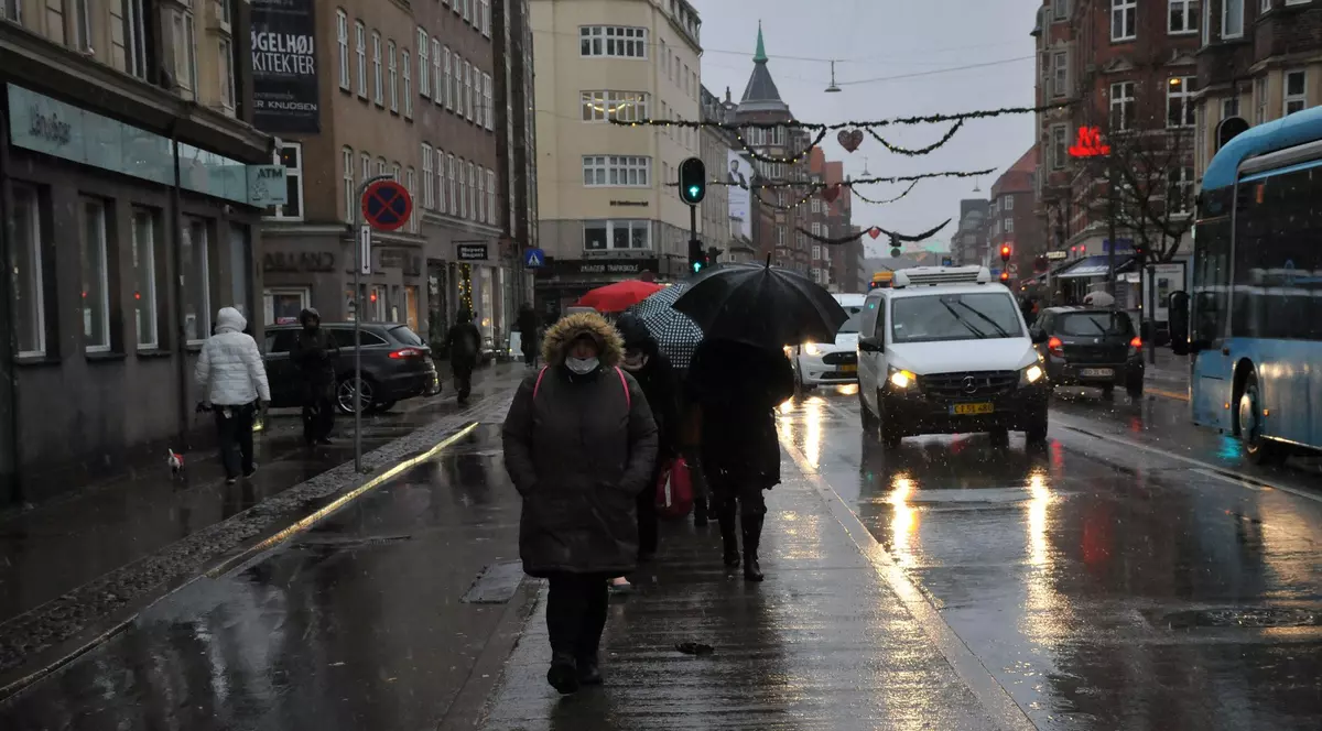 Noi restricții în Danemarca, înainte de Crăciun, pe fondul răspândirii rapide a variantei Omicron