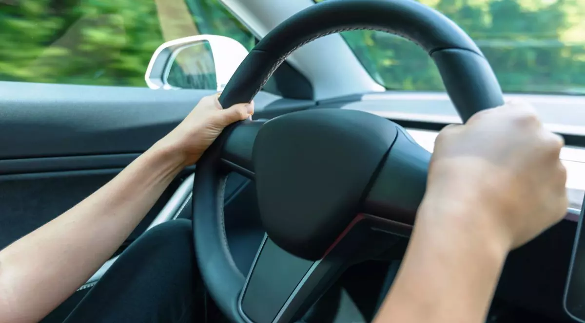 Copil surprins la volan, la Brașov. Pe locul din dreapta se afla un adult