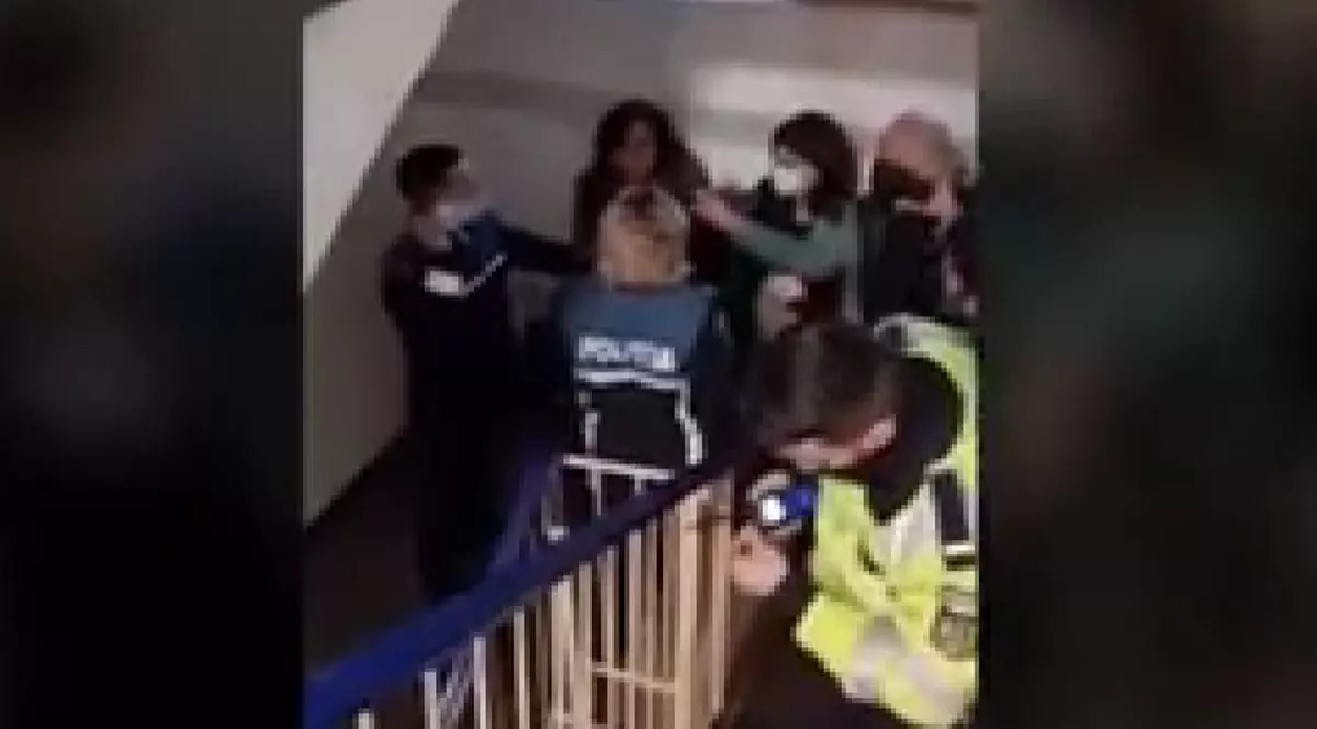 Jurnalista italiană Lucia Goracci, plângere pe numele Dianei Şoşoacă: „Am fost sechestrată, soțul senatoarei m-a lovit”