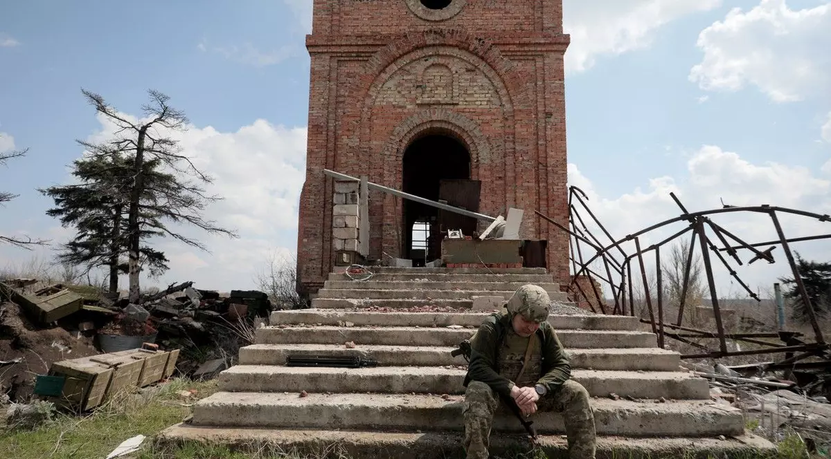 Militarii ucraineni, în fața amenințării unei invazii rusești: „Pierderile ar fi oribile, de ambele părți”. Imagini din tranșee
