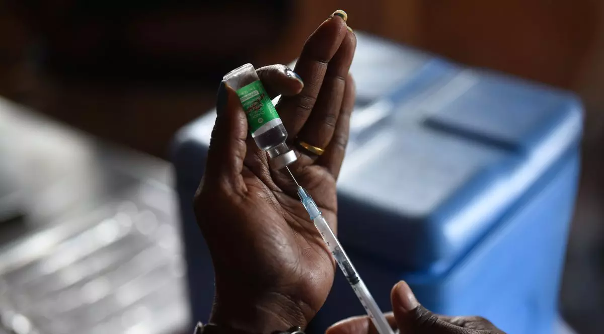 OMS a aprobat serul indian anti-COVID Covovax. Ce eficiență are