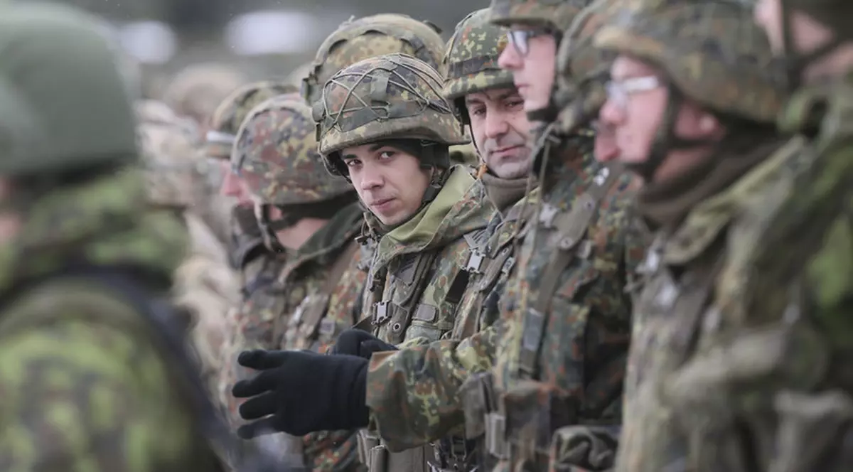 Comandantul forțelor NATO cere sporirea trupelor din România și Bulgaria, pe fondul tensiunilor cu Rusia