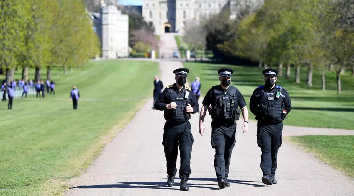 Bărbat înarmat, arestat după ce a pătruns ilegal de Crăciun în curtea Castelului Windsor din Marea Britanie