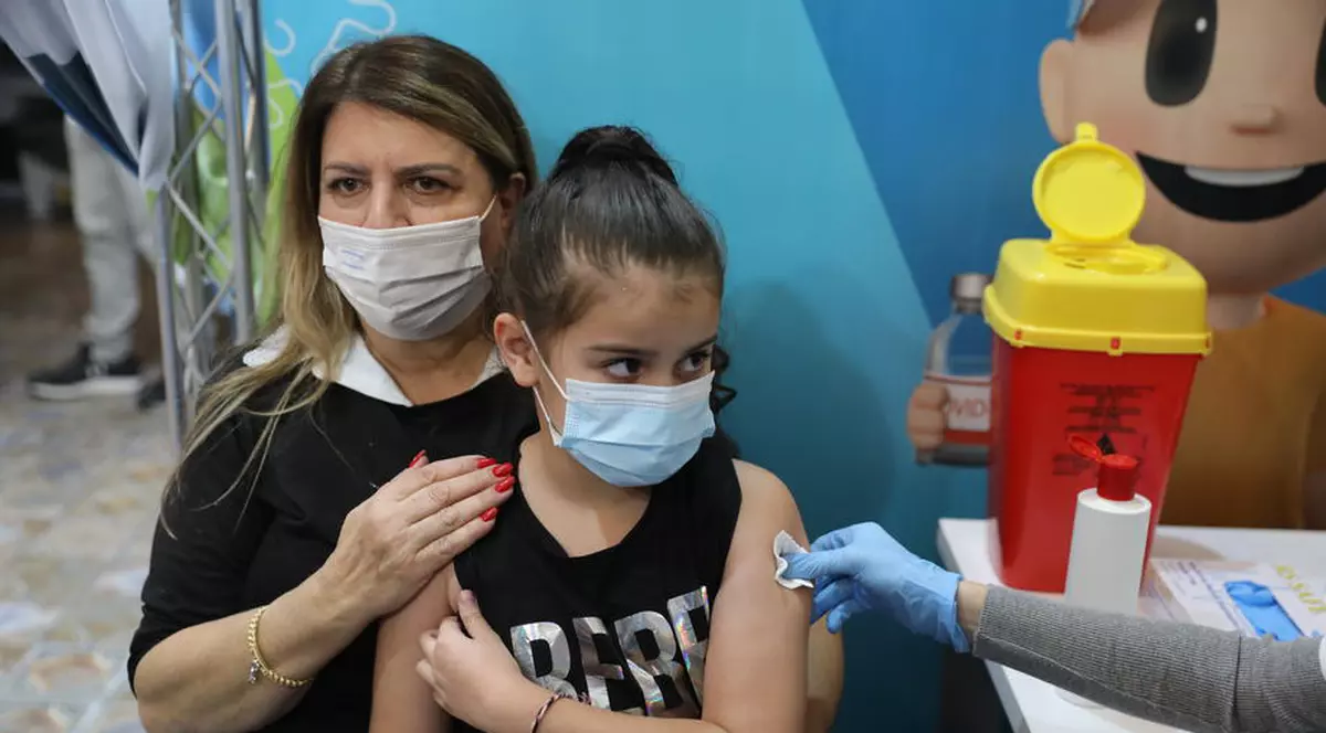 „Alegerea de a nu vaccina copilul va pune întotdeauna bunicul la risc”. Îndemnul unui pediatru privind vaccinarea copiilor sub 12 ani