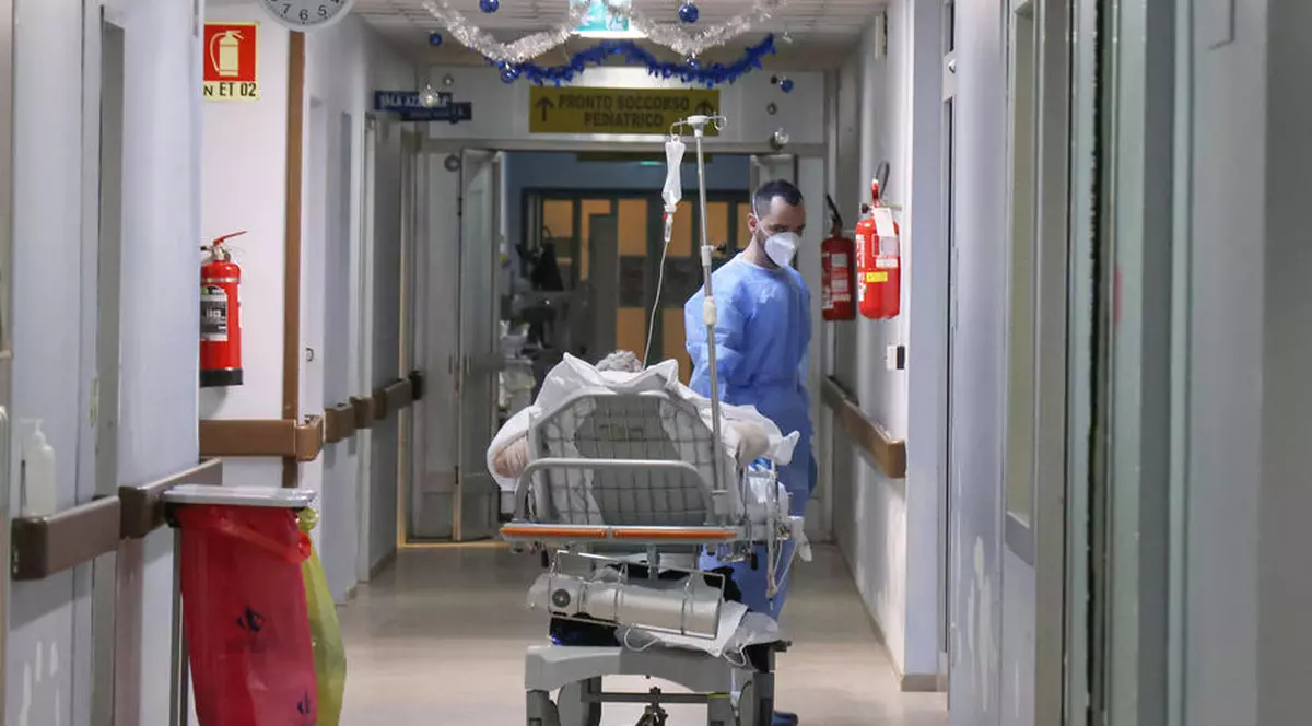 Italia îşi reduce bugetul de pensii pe fondul deceselor provocate de pandemia de COVID