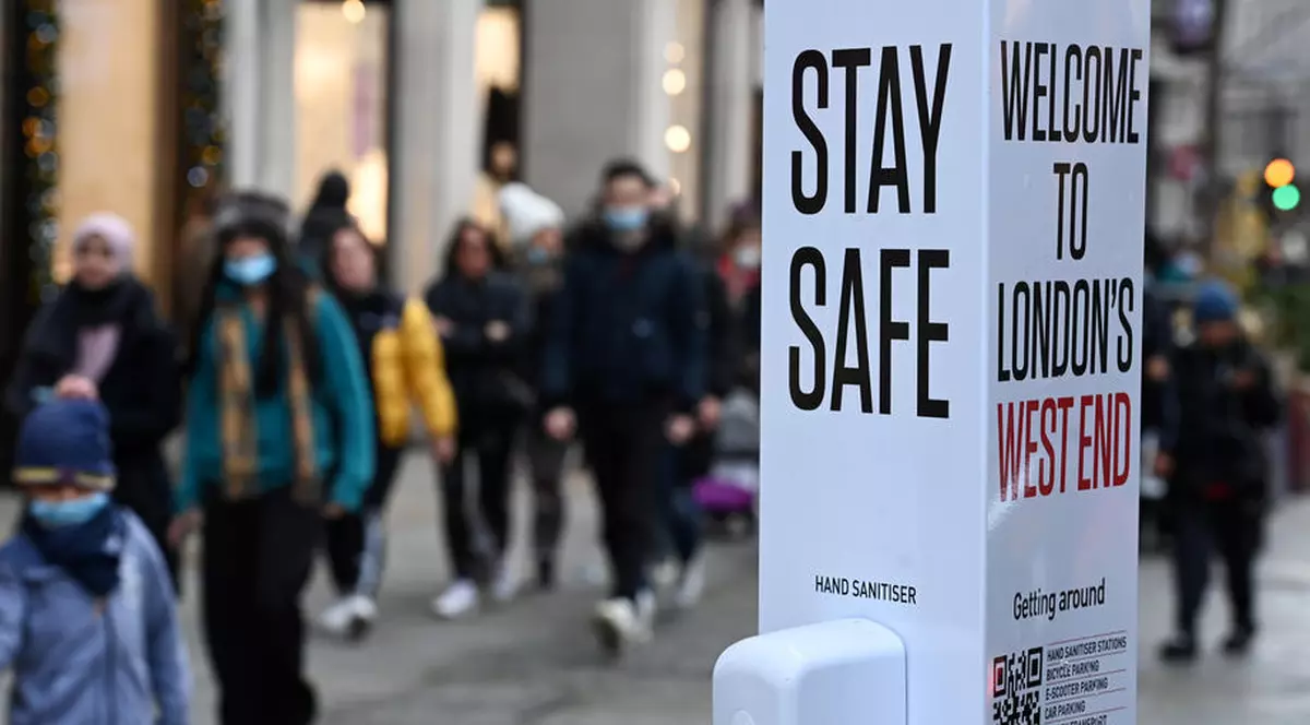 Europa și SUA, copleșite de noi infectări. Directorul OMS avertizează asupra unui „tsunami de COVID”