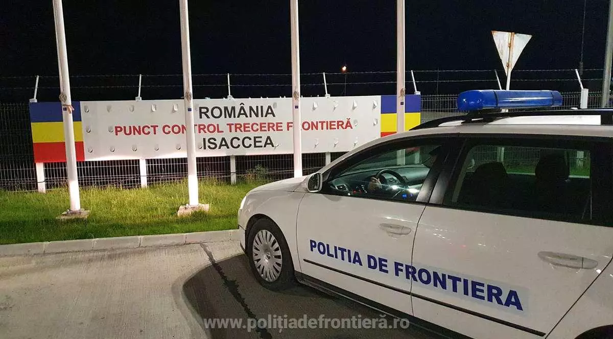 Patru persoane care au încercat să intre în România cu teste false, descoperite de polițiștii de frontieră din Tulcea