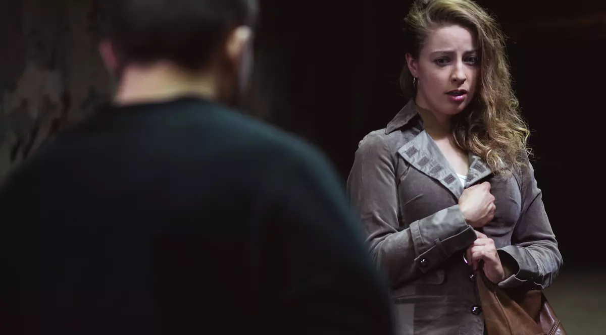 Bărbat de 25 de ani reținut după ce a atins o femeie în zona intimă în plină stradă, în București