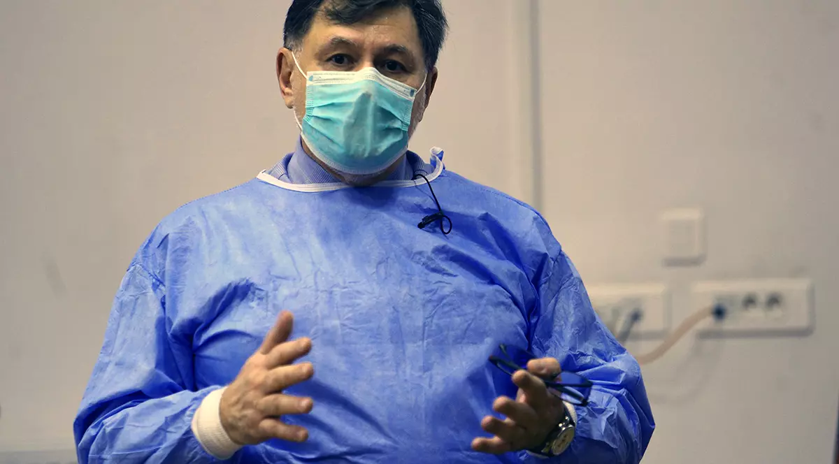 Ministrul Alexandru Rafila spune că nu are „niciun fel de reţinere” în a-și vaccina anti-COVID fiul în vârstă de 11 ani